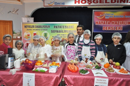 M. Aymaz’da hayata hazırlık panayırı