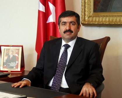 Vali Doğan, çölyak hastalarına el uzattı