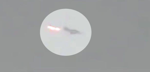 Deyru'z Zor'da savaş uçağı düşürüldü