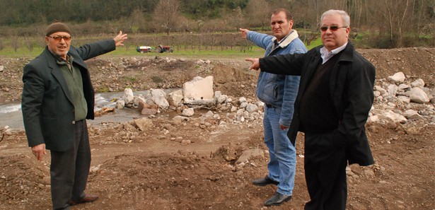 20 tonluk köprüyü çaldılar