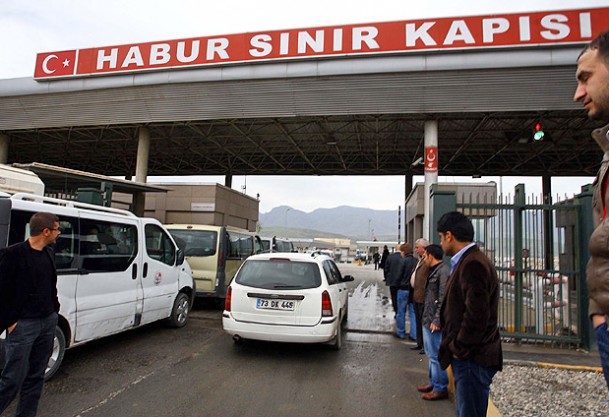 Heyet Habur Gümrük Sahası'nda