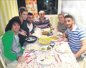 Sinem Kobal'dan gelin mönüsü