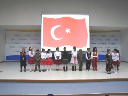 İstiklal Marşı’nı ezbere okudular