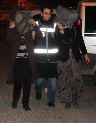 Hırsızlık şüphelileri yakalandı