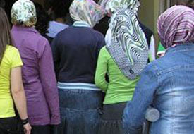 'Mahalle Baskısı'na farklı yorum!