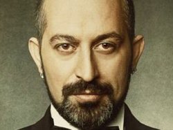 Cem Yılmaz'dan korsan açıklaması