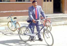 Bisikletli Başkan kalbine yenik düştü