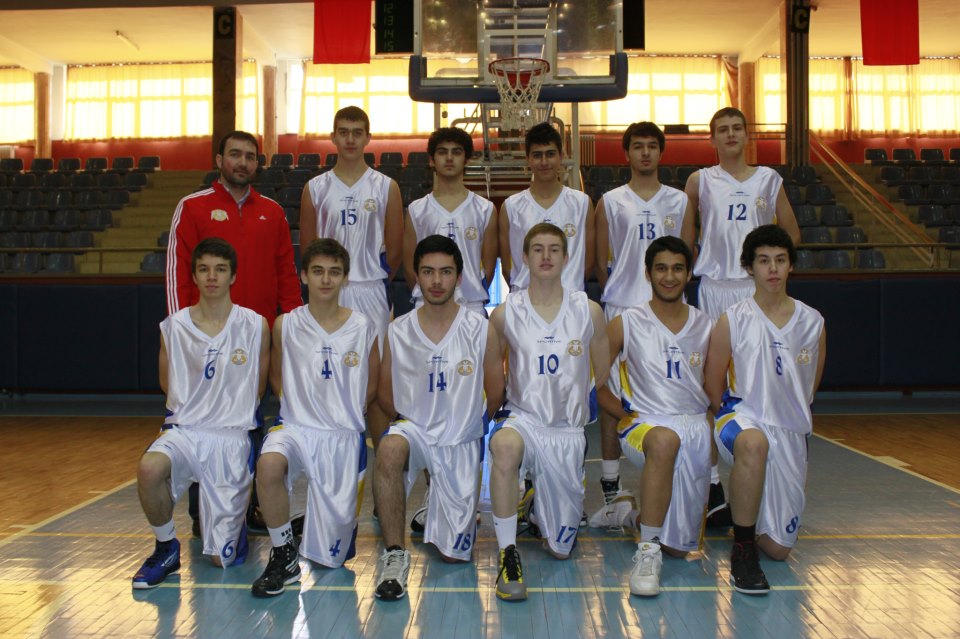 Genç kartallar potada esiyor 86-46