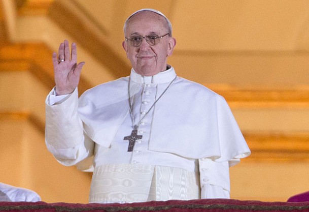 Yeni Papa Jorge Bergoglio oldu