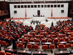 TBMM'de faşizm tartışması