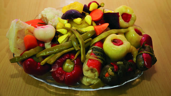 Turşu da kanser yapıyormuş