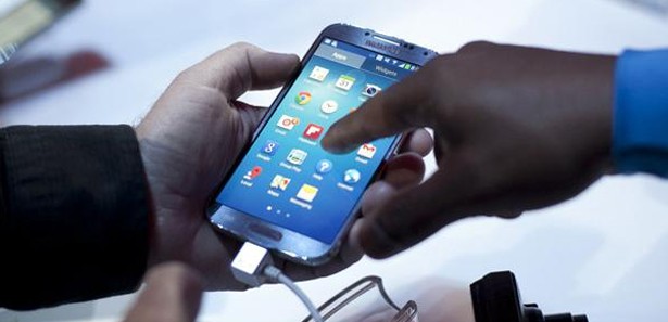 Galaxy S4'ün Türkiye fiyatı