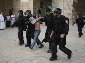 İsrail askerleriyle Filistinli gençler çatıştı