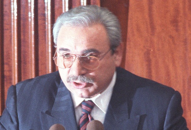 Eski bakanlardan Refaiddin Şahin vefat etti