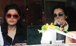 Nurgül Yeşilçay ve Özgü Namal bir arada