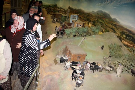 Çanakkale'de okumuş bir nesli de kaybettik