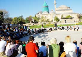 Mevlânâ Yılı'nda şehre turist akını