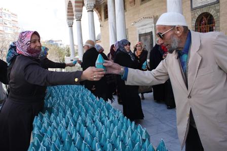Kubbe-i Hadra figürlü Mevlana şekeri ikramı