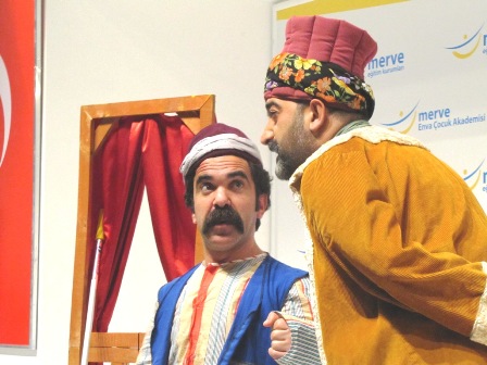 M. Özdemir, Çaycı Hüseyin’i konuk etti