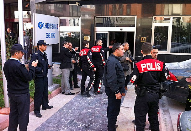 Türkiye Haber-İş Sendikası'na saldırı