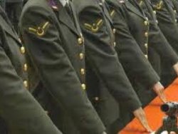 Astsubaylar tepkili: Polise var bize yok mu