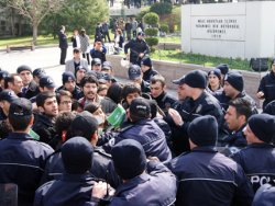 Ankara'da iki üniversiteye zorunlu tatil