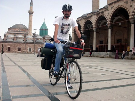 ''Barış ve kardeşlik'' için bisikletle Türkiye turuna çıktı