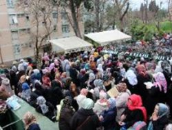 Öğrenciler türbelere akın etti