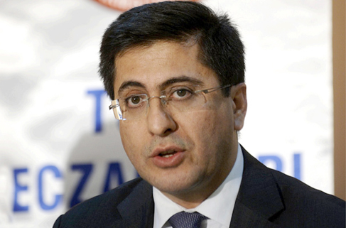 Eczane kalfasına “fazla ücret” dayağı tepki topladı