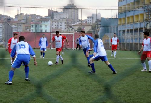 Halı saha futbol turnuvaları başlıyor