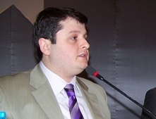 DP'nin başına genç bir 'CHP'li!