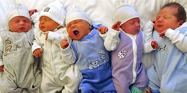 5 çocuk yapan kadına 10 yıl erken emeklilik