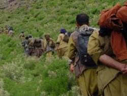 100 PKK'lı Türkiye'den çekildi