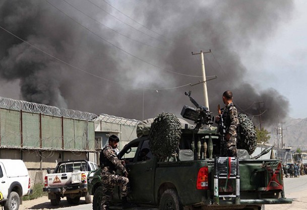 Taliban masaya oturmayacak