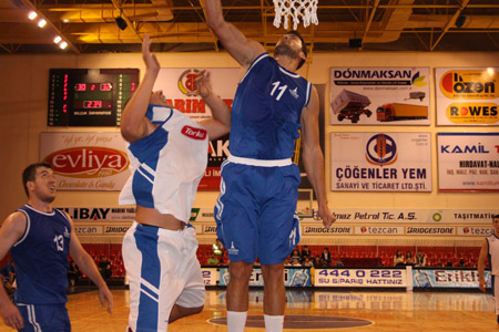 Torku Selçuk Üniversitesi: 75 - Trabzonspor Basketbol: 80