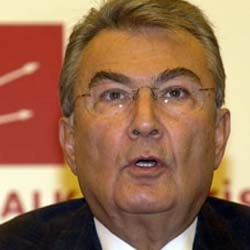 Deniz Baykal'dan Kayseri'de şaşırtan sözler