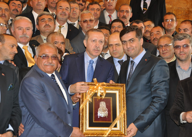 Meramlı muhtarlar Başbakan’la görüştü