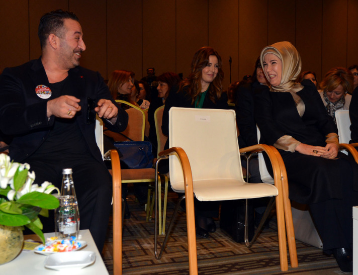 Cem Yılmaz: İdeal baba benim TIKLA İZLE