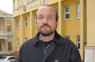 Acılı baba oğlunun katilini arıyor