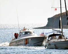 Marmaris'te denizde akaryakıt sızıntısı