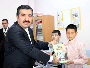 Türkiye'de birilk SGK’dan görme engelli çocuklara kitap