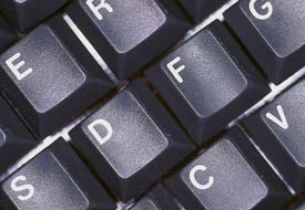 AK Parti F klavye için düğmeye bastı