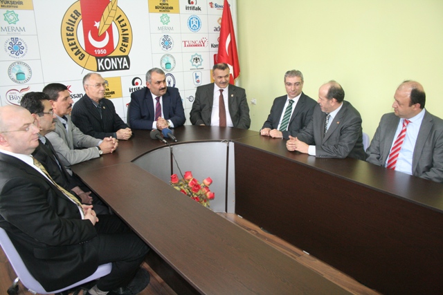 ETYEMEZ 'DEN GAZETECİLER CEMİYETİ''NE ZİYARET