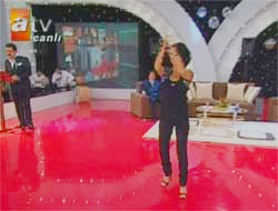 13 şehide rağmen göbek attılar