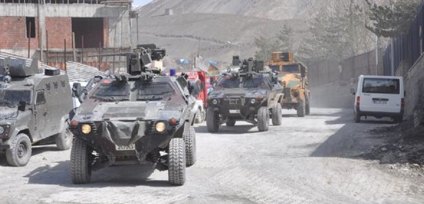 Sınırda askeri hareketlilik