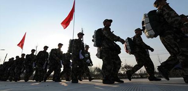 Çin de sınıra asker gönderiyor