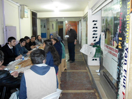 SMS havuzu sayesinde öğrencilere vurs veriyorlar