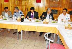 Eğitim Bir Sen’den iftar yemeği