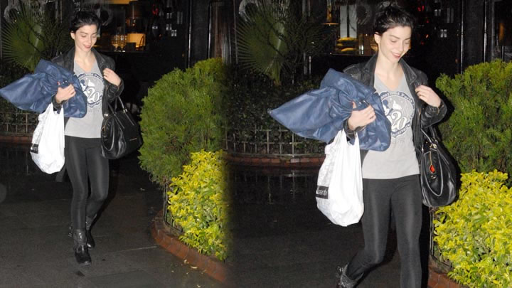 Merve Boluğur makyajsız yakalandı