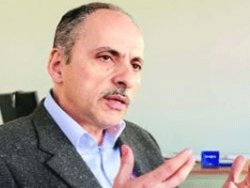 Tarık Çelenk kimdir?